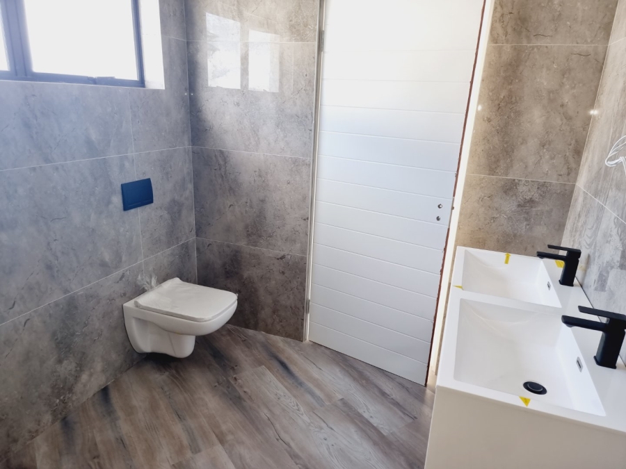 4 Bedroom Property for Sale in Sandown Western Cape